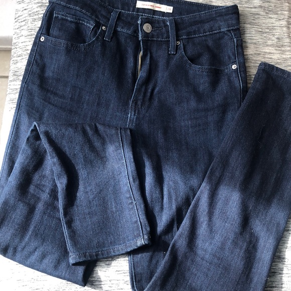 Levi’s Jean - Picture 4 of 4